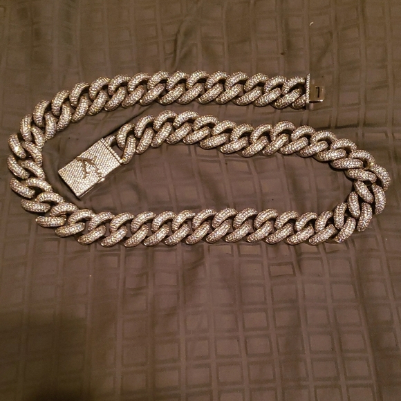 Custom Simulated Diamond Cuban Link Chain - Picture 5 of 5